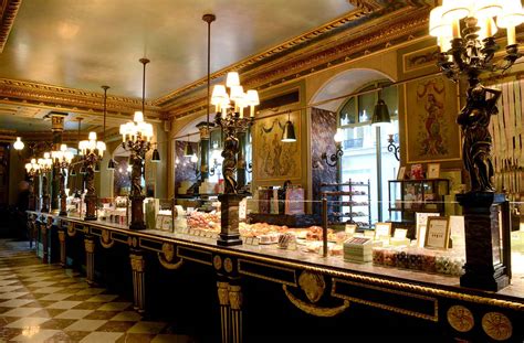 ladurée paris champs élysee.